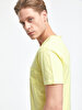 V-neck With Pockets Yellow T-shirt