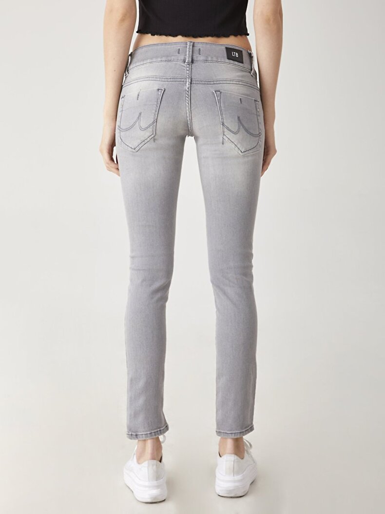 Molly Dar Paça Düşük Bel Jean Hosen