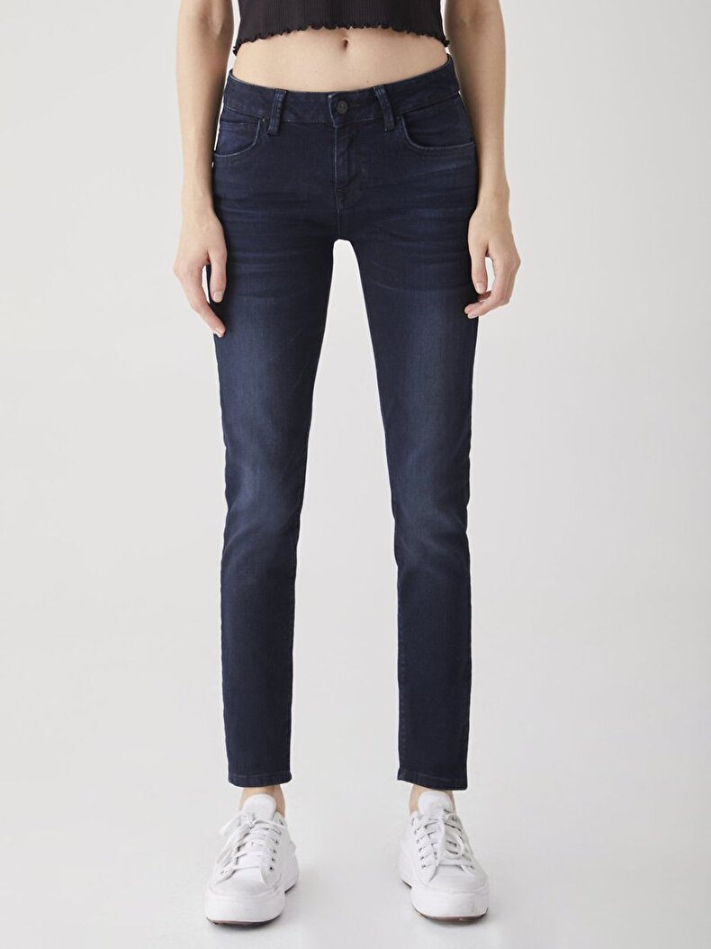Nicole Orta Bel Jean Hosen