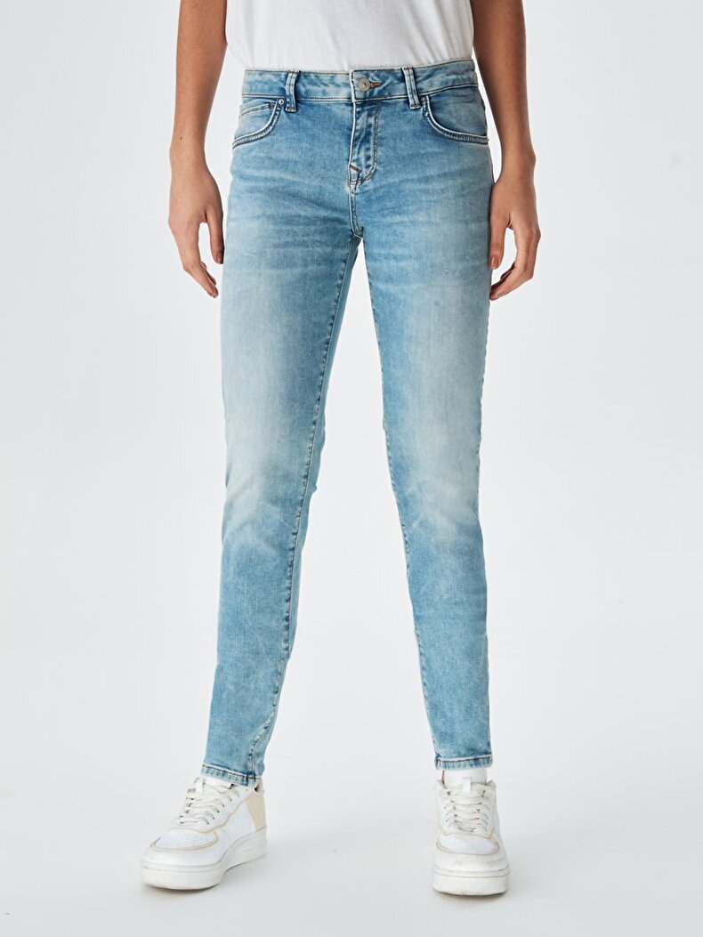 Nicole Dar Paça Orta Bel Jean Hosen