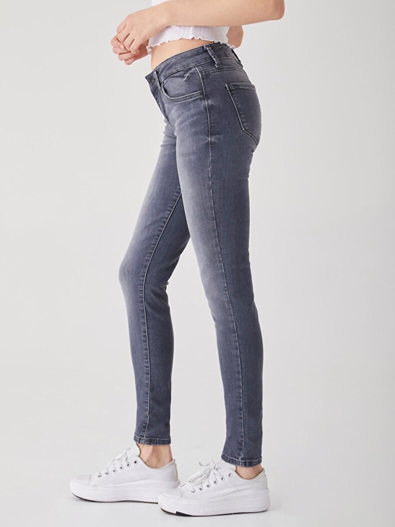 Nicole Orta Bel Jean Hosen