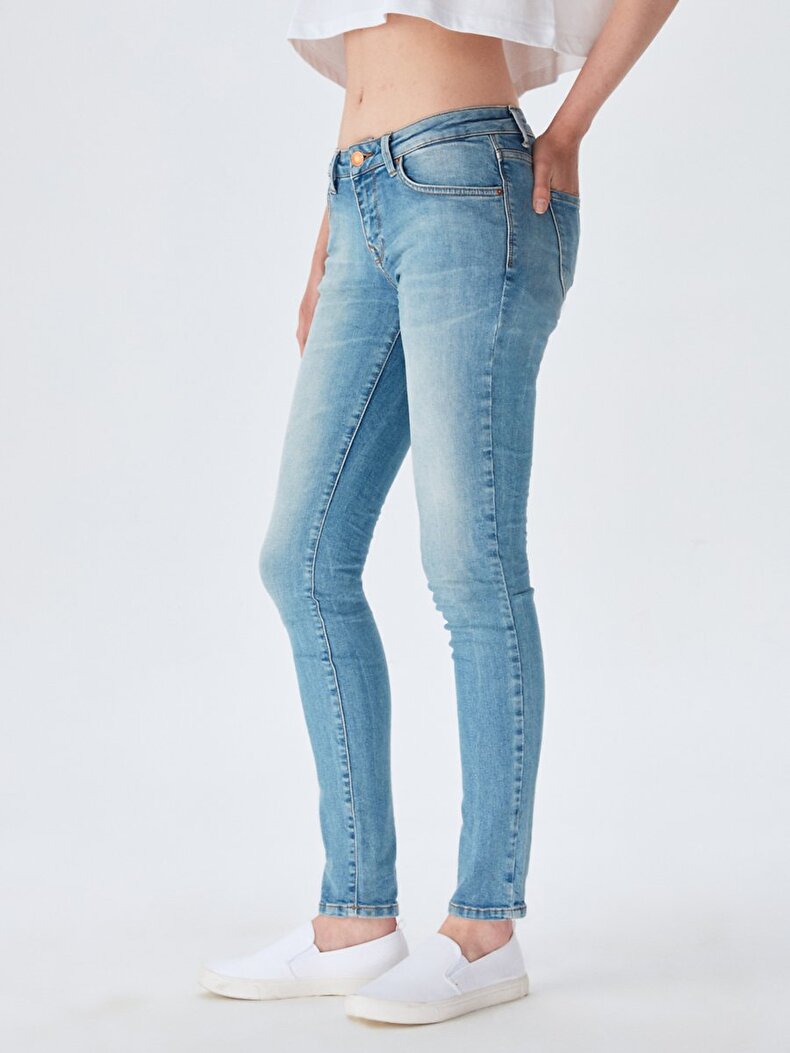 Nicole Dar Paça Orta Bel Jean Hosen