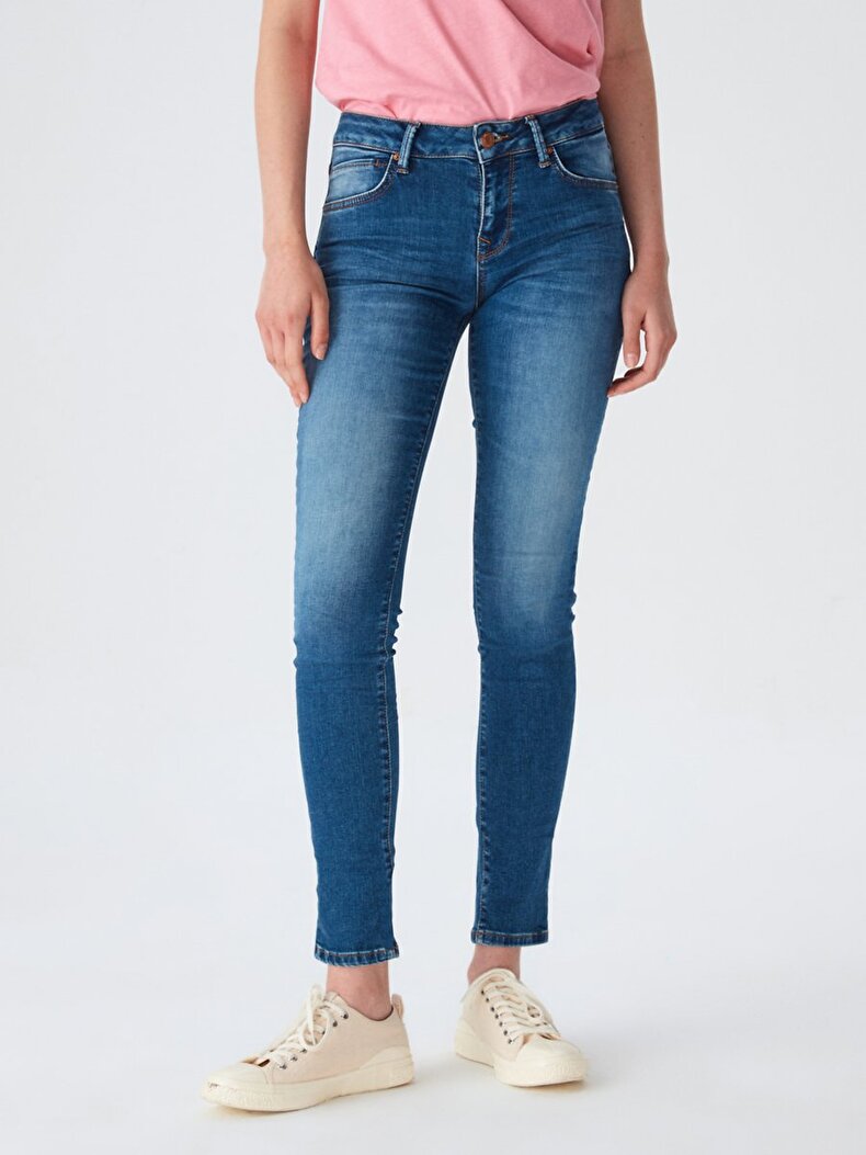Nicole Orta Bel Jean Hosen