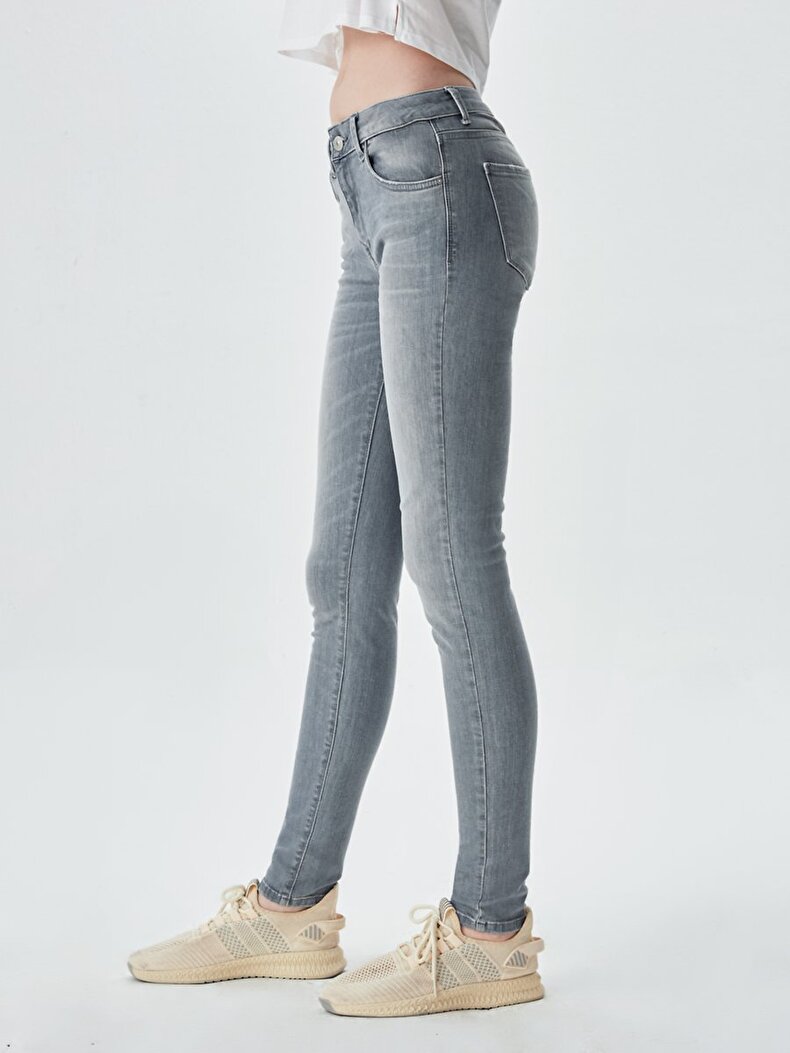 Nicole Orta Bel Jean Hosen