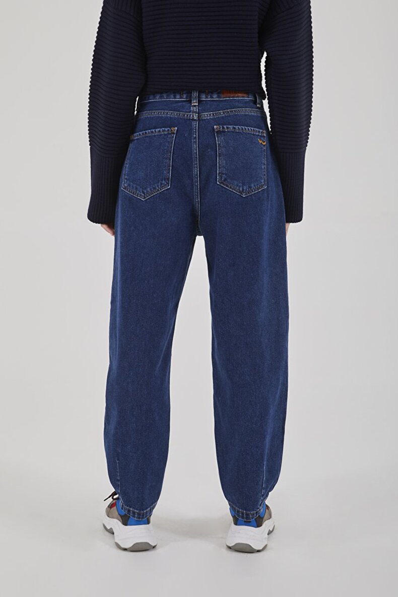 Tea Comfortable Cut Hosen