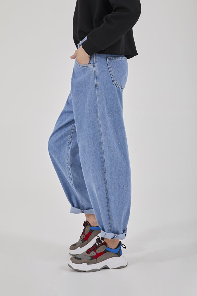 Tea Comfortable Cut Hosen