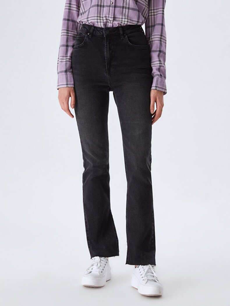 Betiana Straight Cut Jeans Hosen