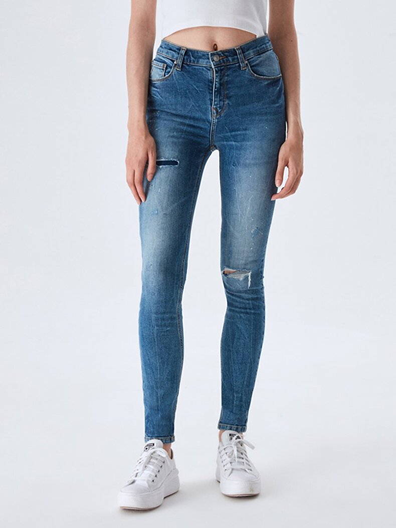 Amy X Hosen