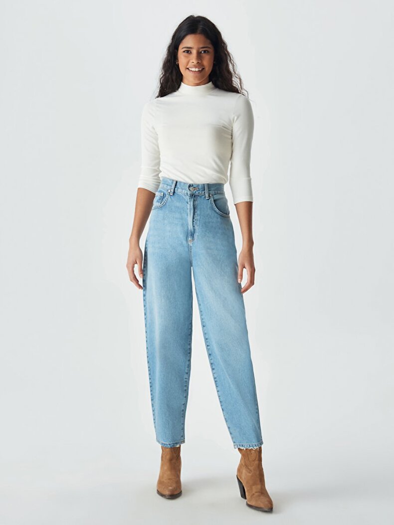 Moira Comfortable Cut Hosen