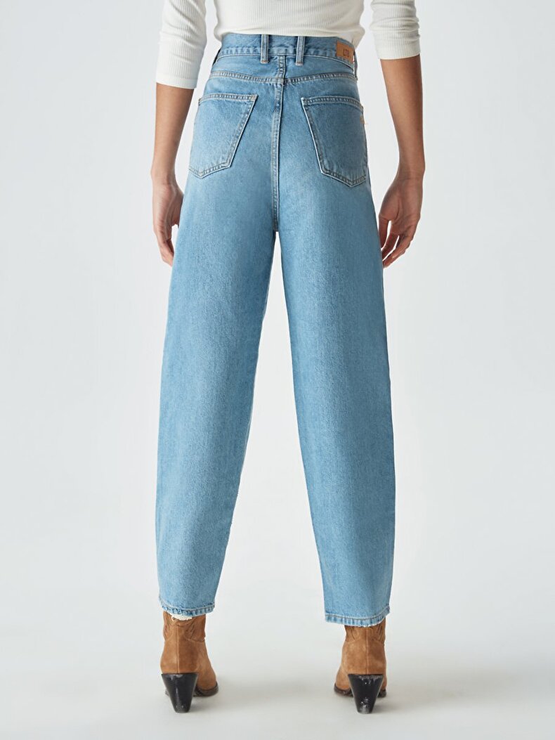 Moira Comfortable Cut Hosen