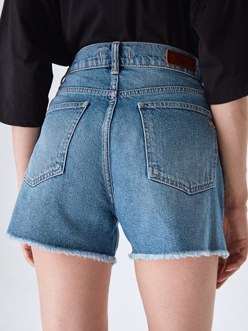 Deana Zip Shorts