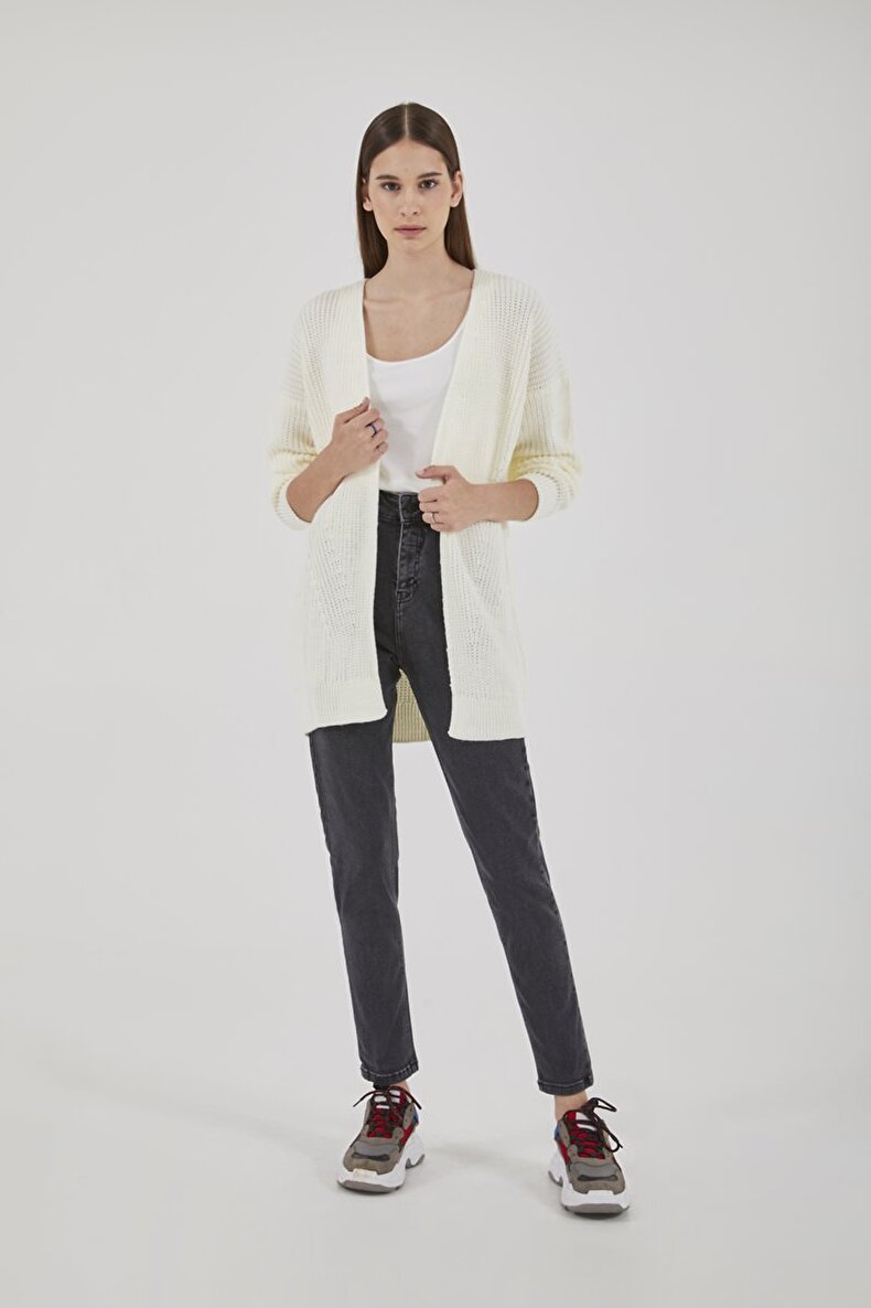Knitted Weiss Strickjacke