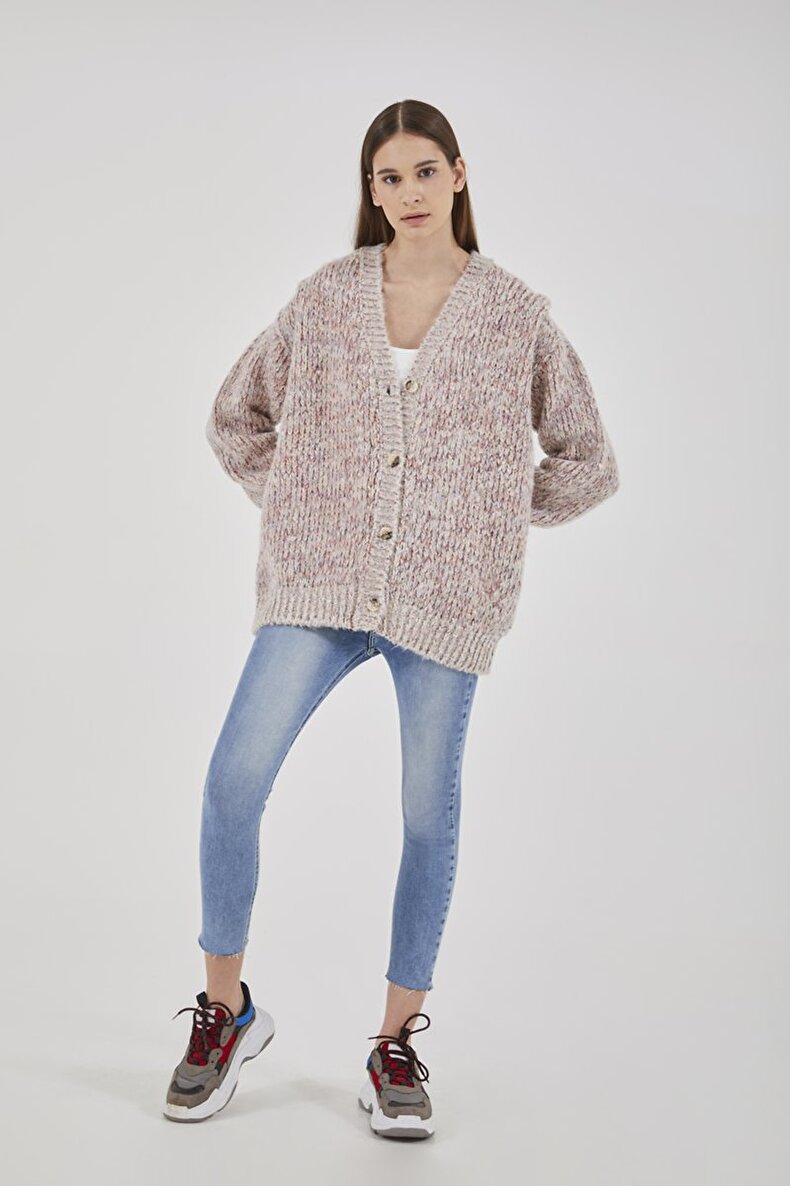 Oversized Buttoned Strickjacke