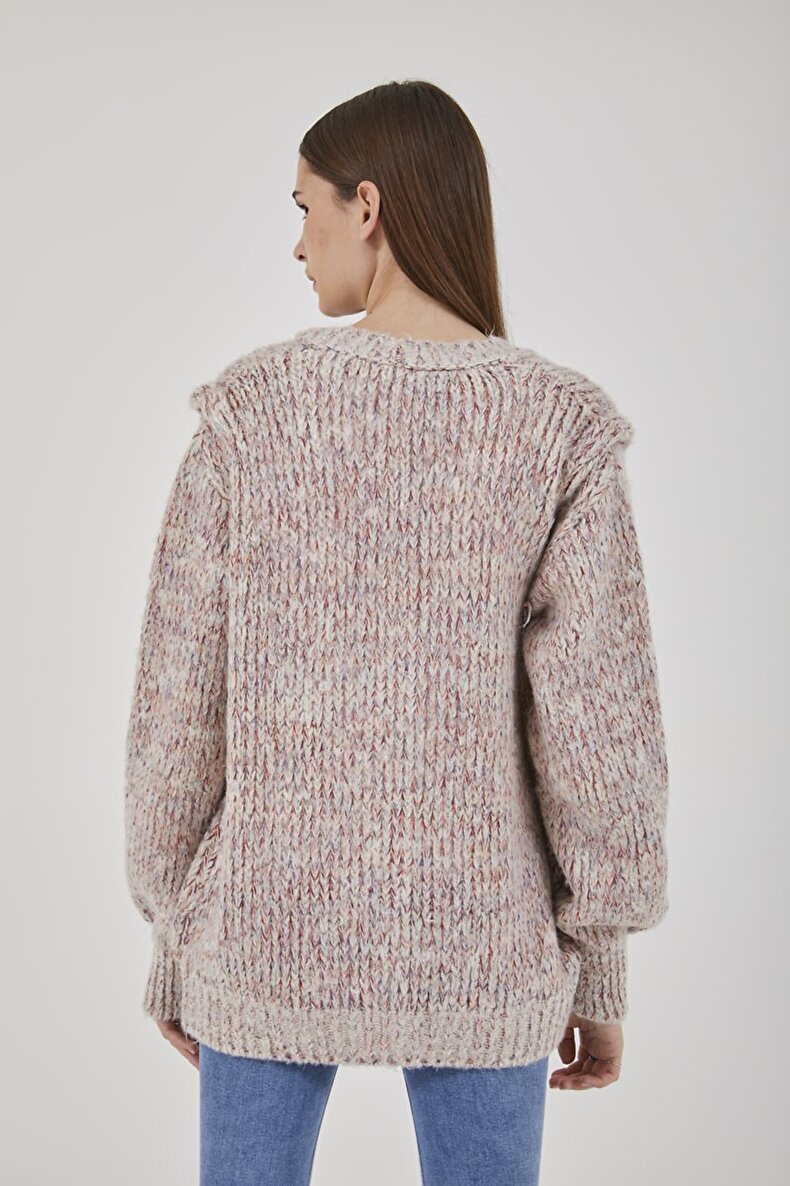 Oversized Buttoned Strickjacke