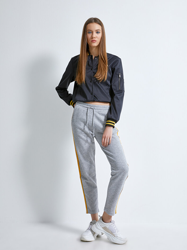 Grau Suits