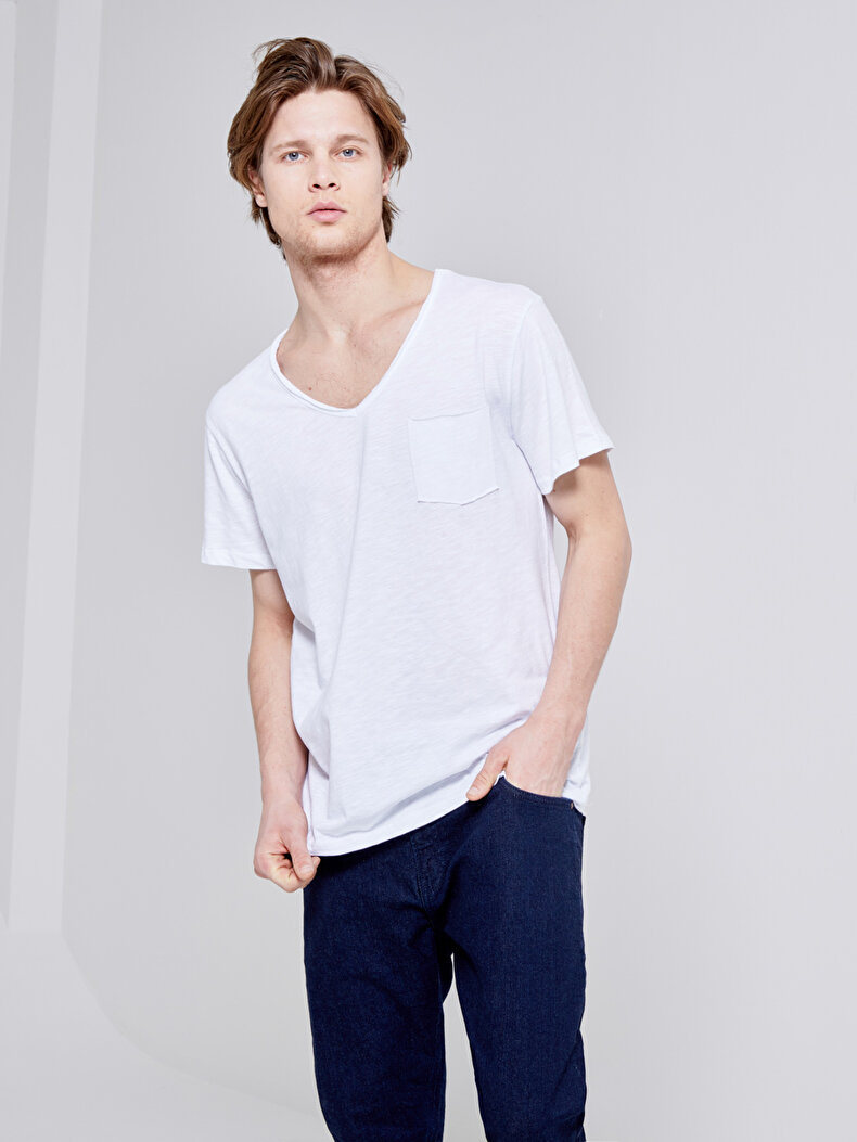 V-neck With Pockets White T-shirt