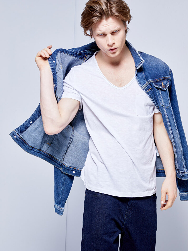 V-neck With Pockets White T-shirt