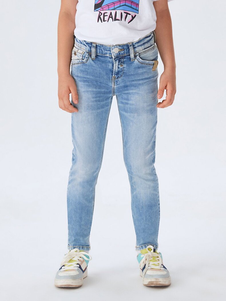 Cayle B Hosen