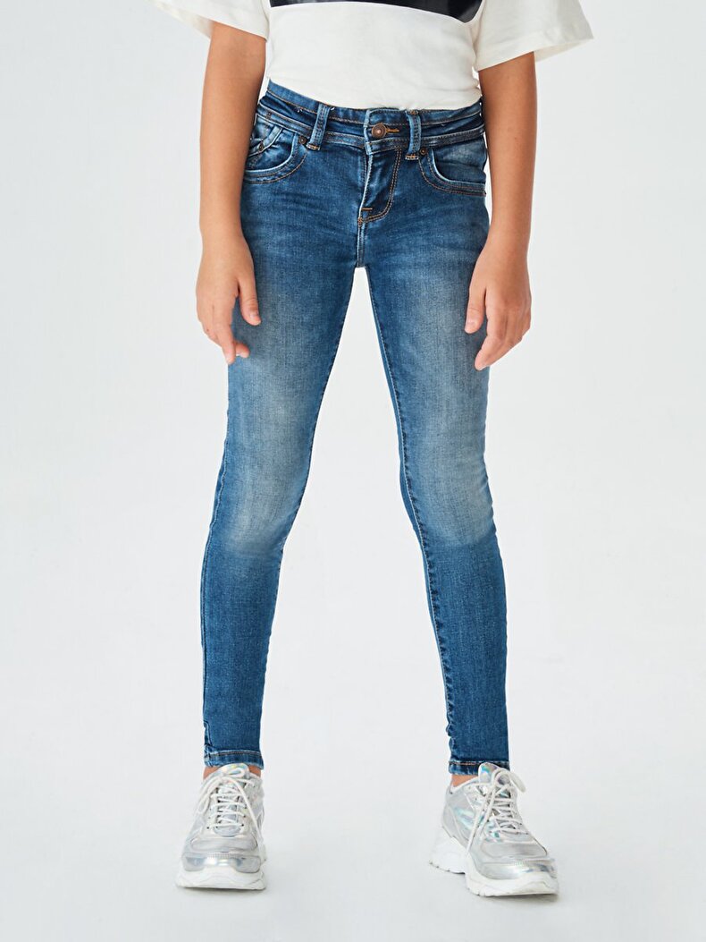 Julita G Hosen