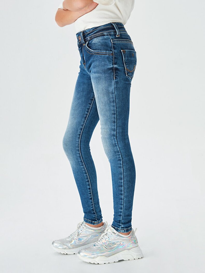 Julita G Hosen