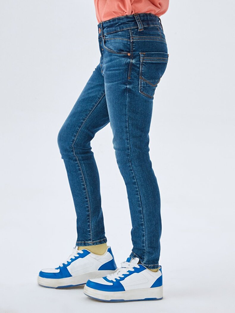 Rafiel B Hosen