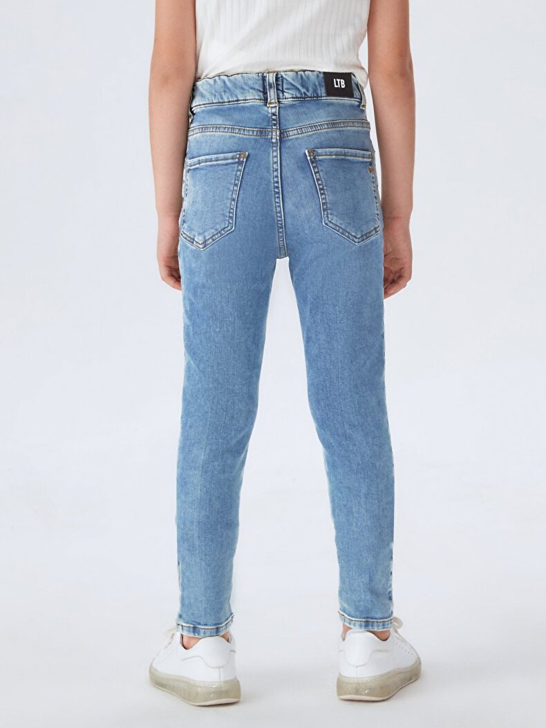 Lonia G Hosen