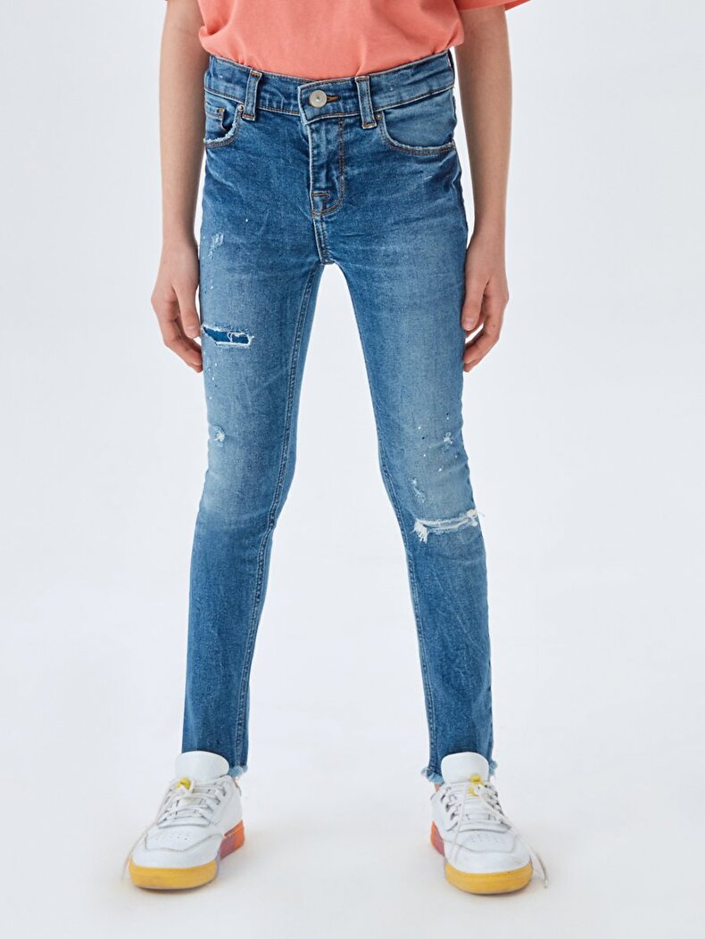 Amy G Hosen