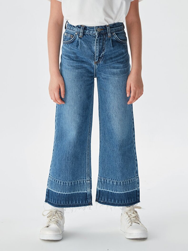Felicia G Hosen