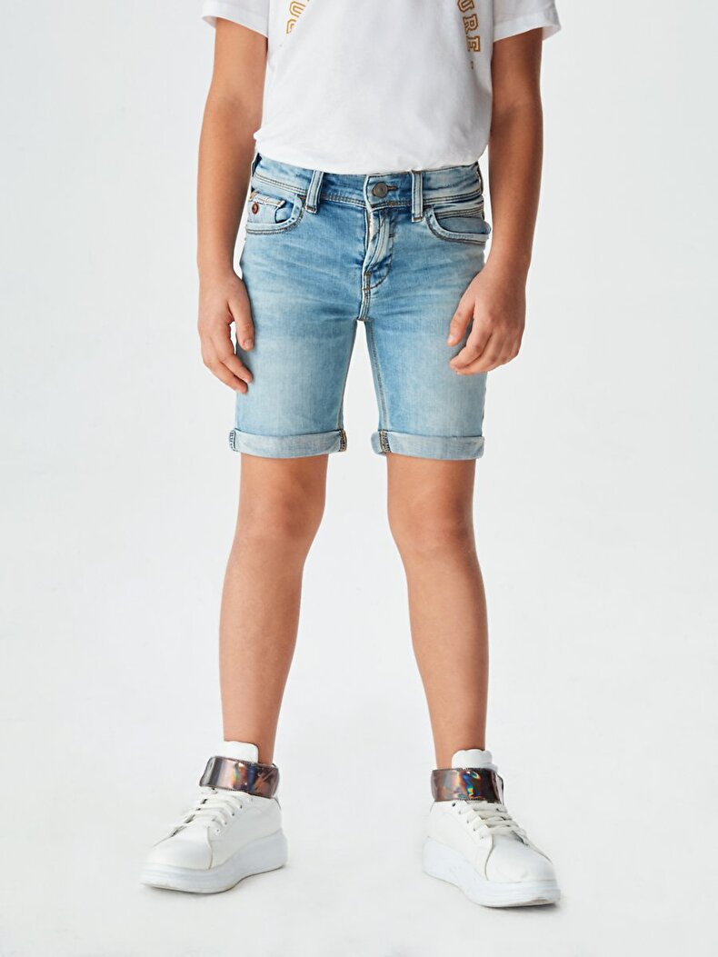 Lance B Bermuda